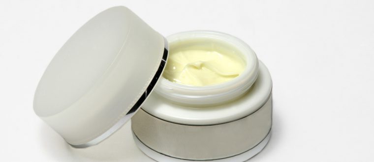 האם יש דרך לשקם קמטים בעקבות עישון?